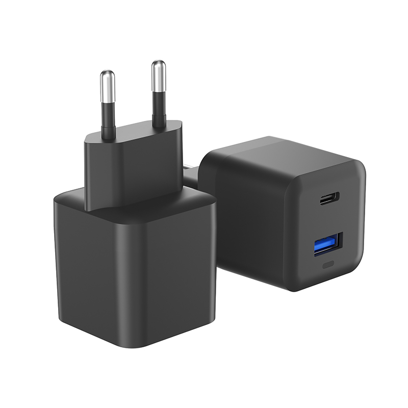 30W Mini PD Charger With Foldable Plug